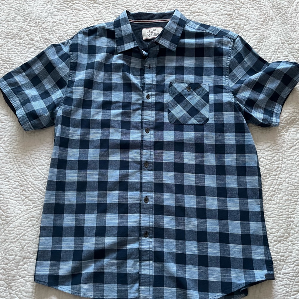 FLAG ANTHEM button up